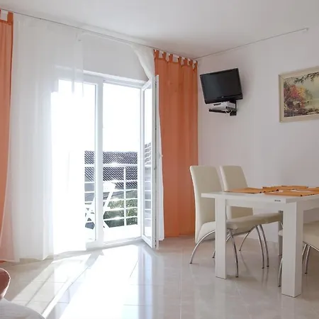 Kristian Apartman *