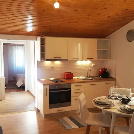 Apartman Kristian *