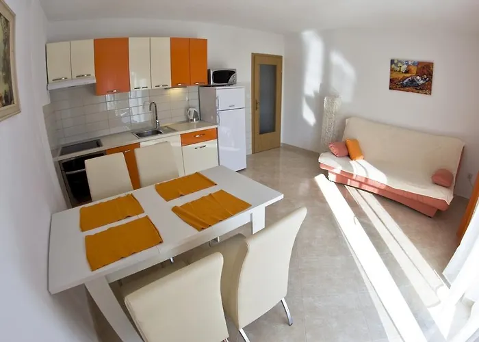 Kristian Apartment *